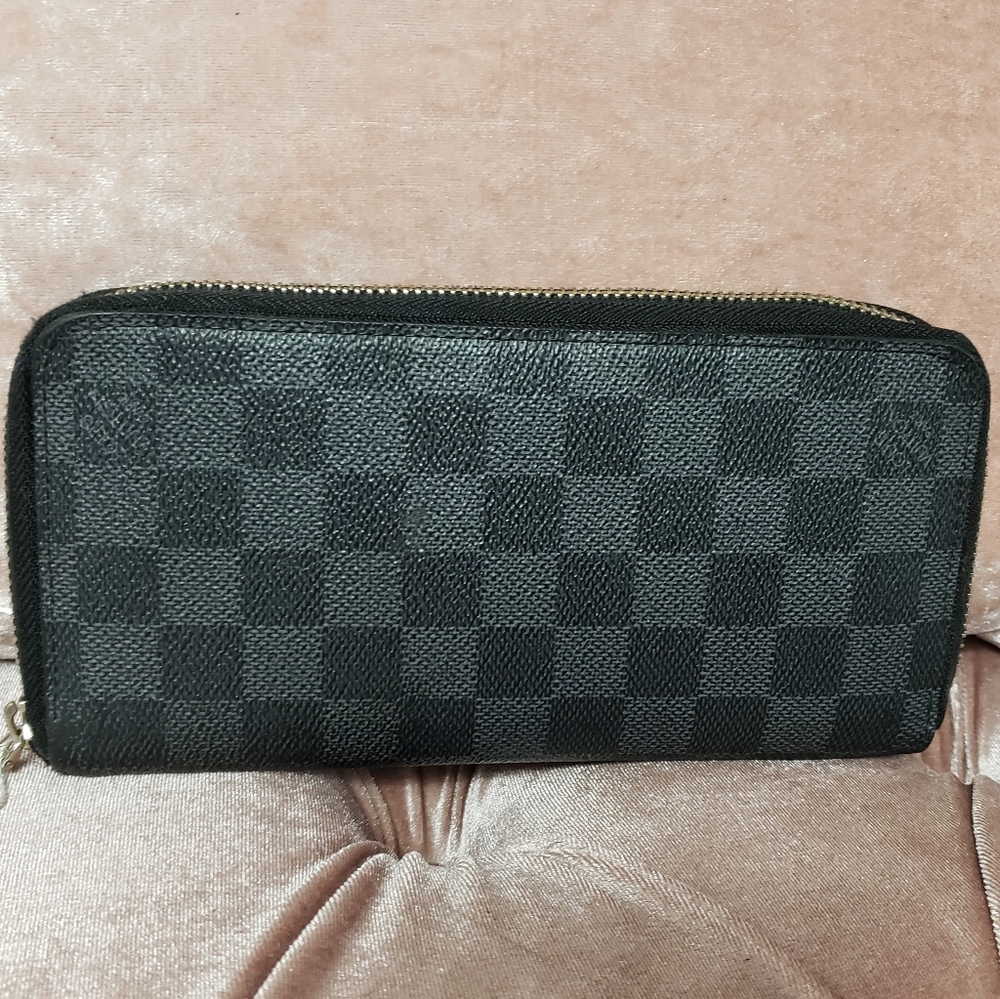 Damier Graphite Organizer Zippy Wallet